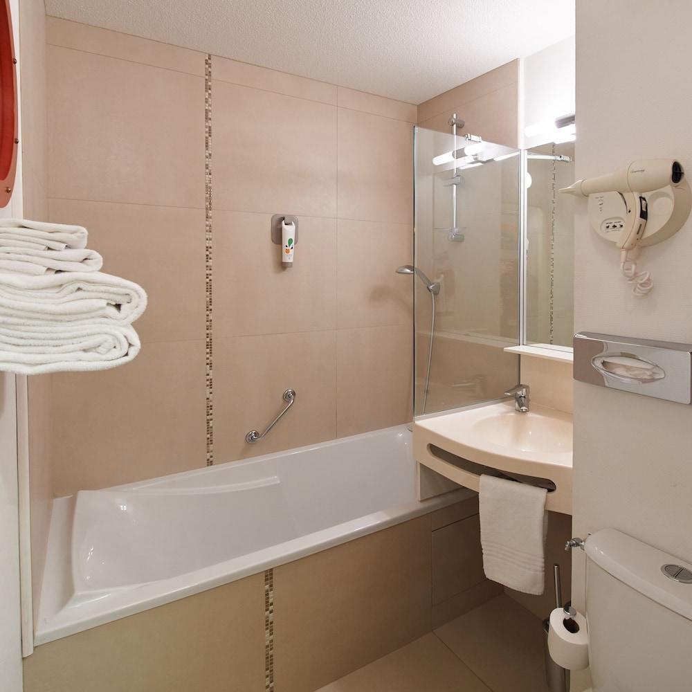 Ibis Styles Ouistreham Hotel Exterior photo