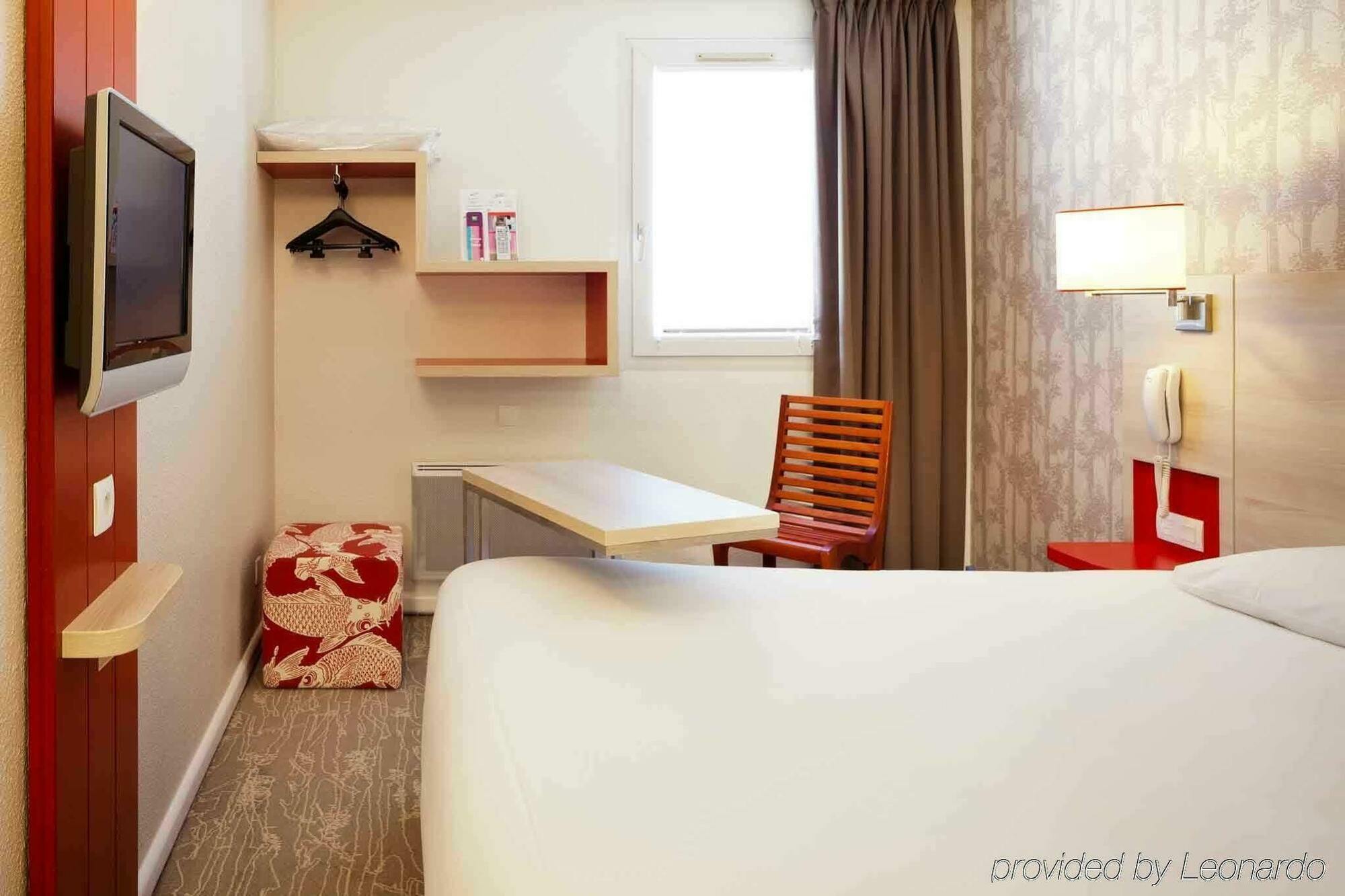 Ibis Styles Ouistreham Hotel Exterior photo