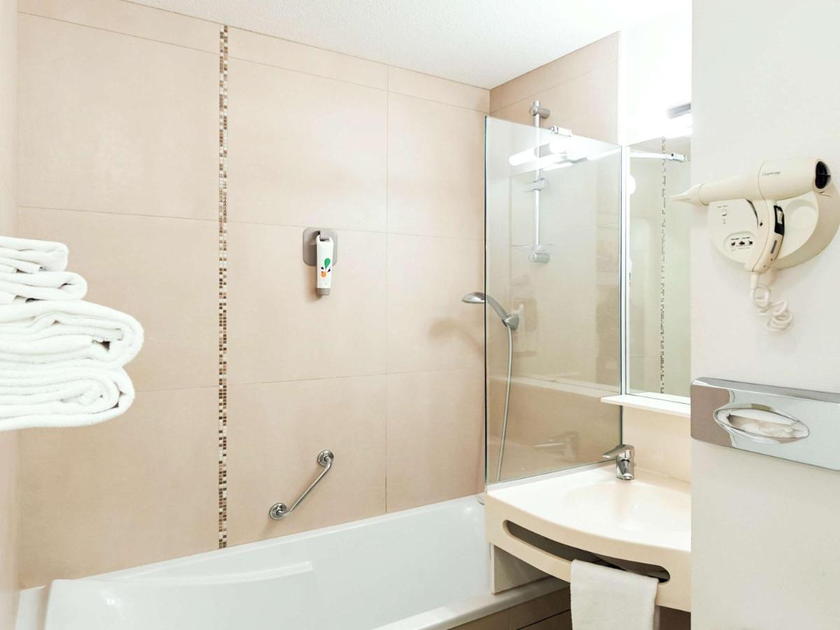 Ibis Styles Ouistreham Hotel Exterior photo